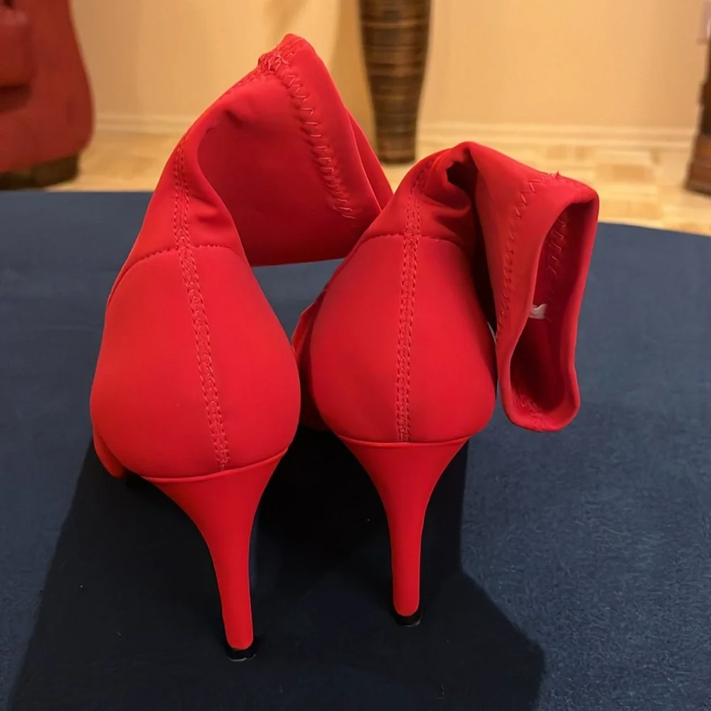 Women's Pointy Toe Stiletto Heels Sock Booties. Red. Size 9.5. - Picture 8 of 10